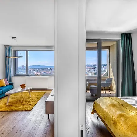 Apartment Sky Park Tower 1, 22 Floor, Downtown Centrum, Adress In Town, Parking Included *