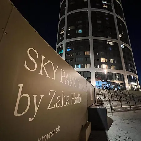 Sky Park Tower 1, 22 Level, Downtown Centrum, Adress In Town, Parking Included Apartmán