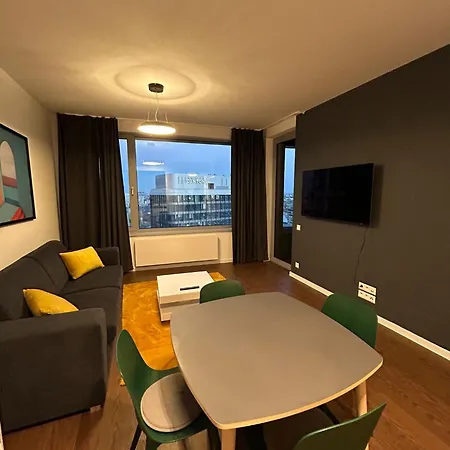 Apartment Sky Park Tower 1, 22 Floor, Downtown Centrum, Adress In Town, Parking Included *