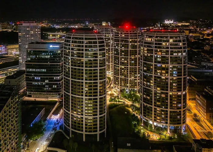 Sky Park Tower 1, 22 Level, Downtown Centrum, Adress In Town, Parking Included * Μπρατισλάβα