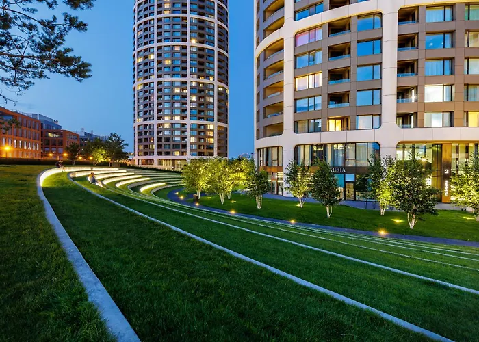 Διαμέρισμα Sky Park Tower 1, 22 Level, Downtown Centrum, Adress In Town, Parking Included Μπρατισλάβα